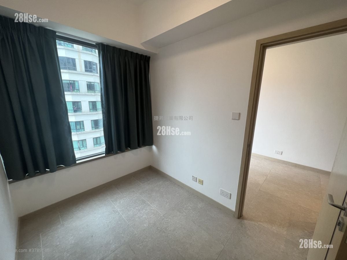 Downtown 38 售盘 1 房 , 1 浴室 309 平方尺