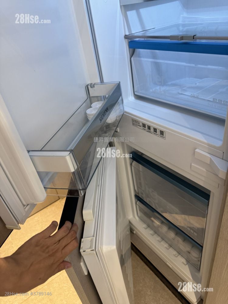 Downtown 38 售盘 1 房 , 1 浴室 309 平方尺