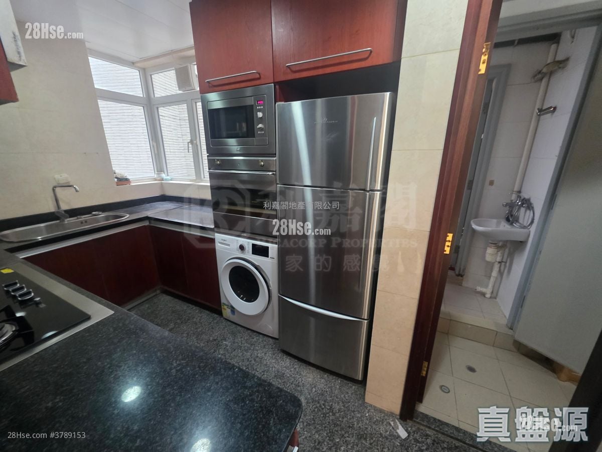 毕架山一号 租盘 3 房 , 2 浴室 1,130 平方尺