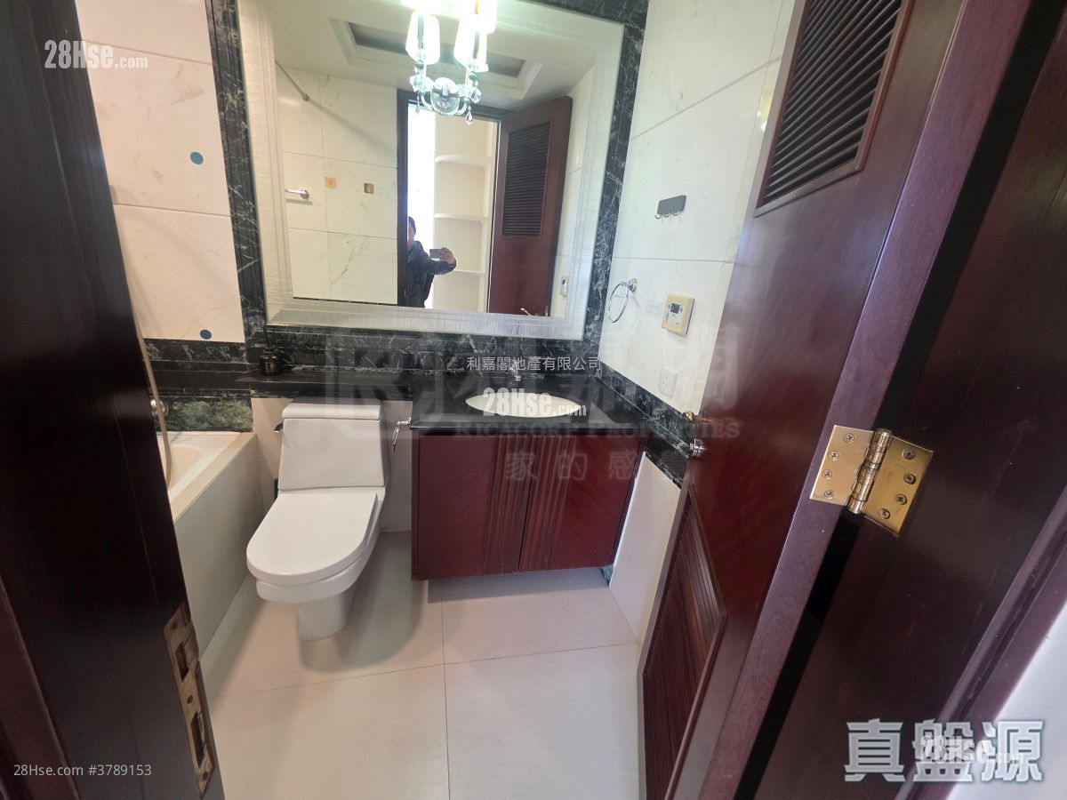 毕架山一号 租盘 3 房 , 2 浴室 1,130 平方尺