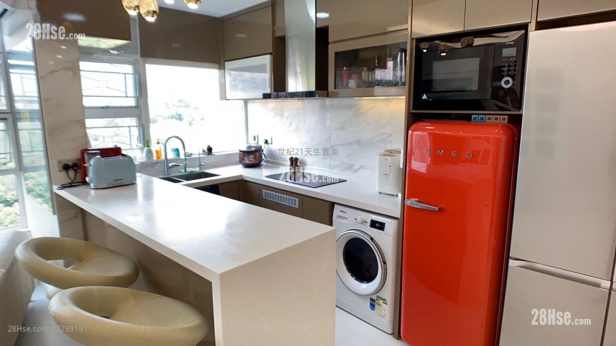 The Hillgrove Sell 4 Bedrooms , 3 Bathrooms 861 ft²