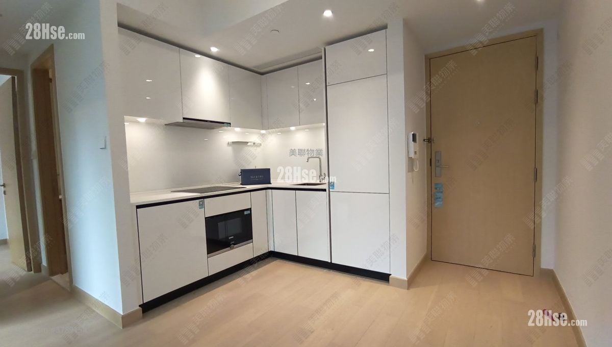 Marini Sell 2 Bedrooms , 2 Bathrooms 458 ft²