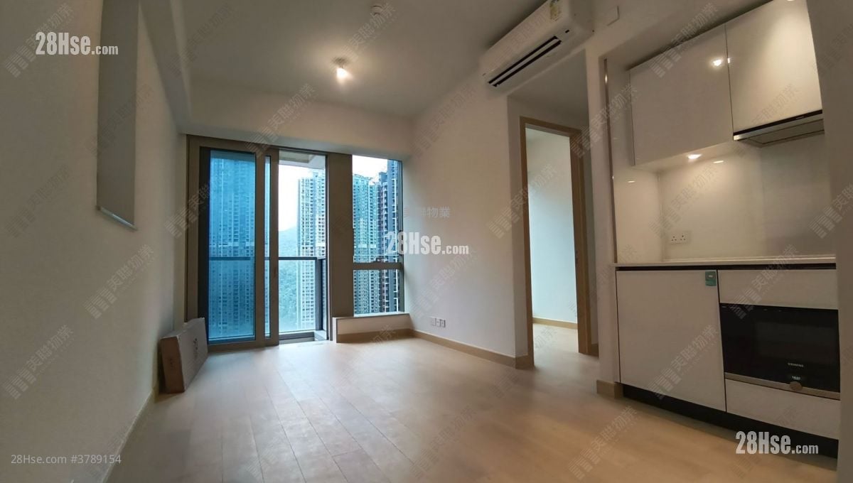 Marini Sell 2 Bedrooms , 2 Bathrooms 458 ft²