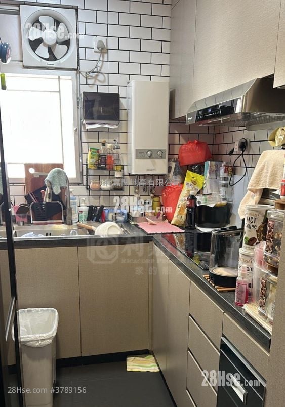 天盛苑 售盘 3 房 650 平方尺