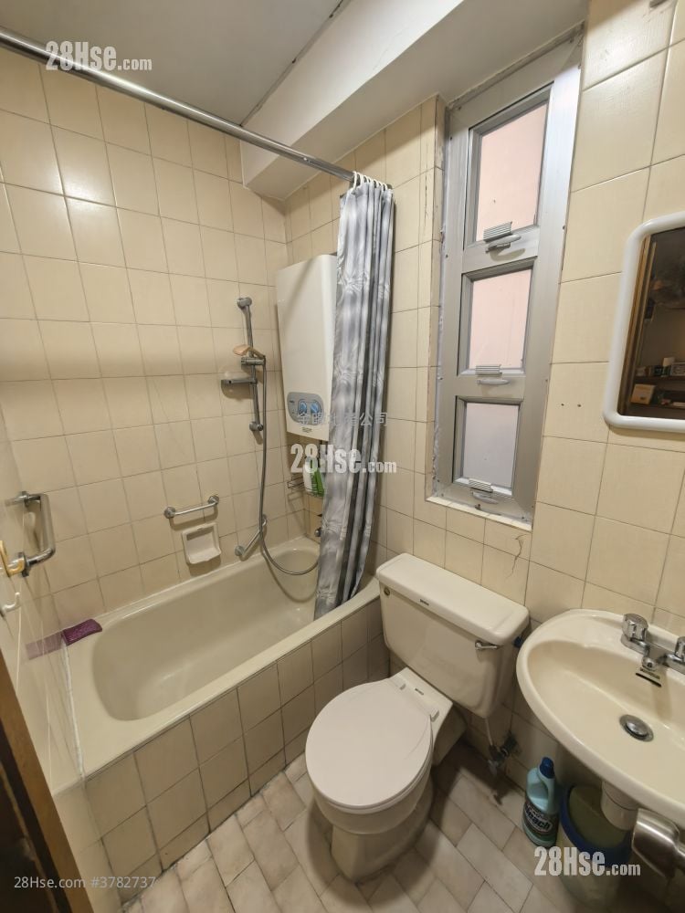 Kimberd Court Sell 1 Bedroom , 1 Bathroom 356 ft²