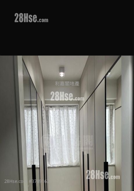 Grand Jeté Sell 3 Bedrooms , 2 Bathrooms 722 ft²