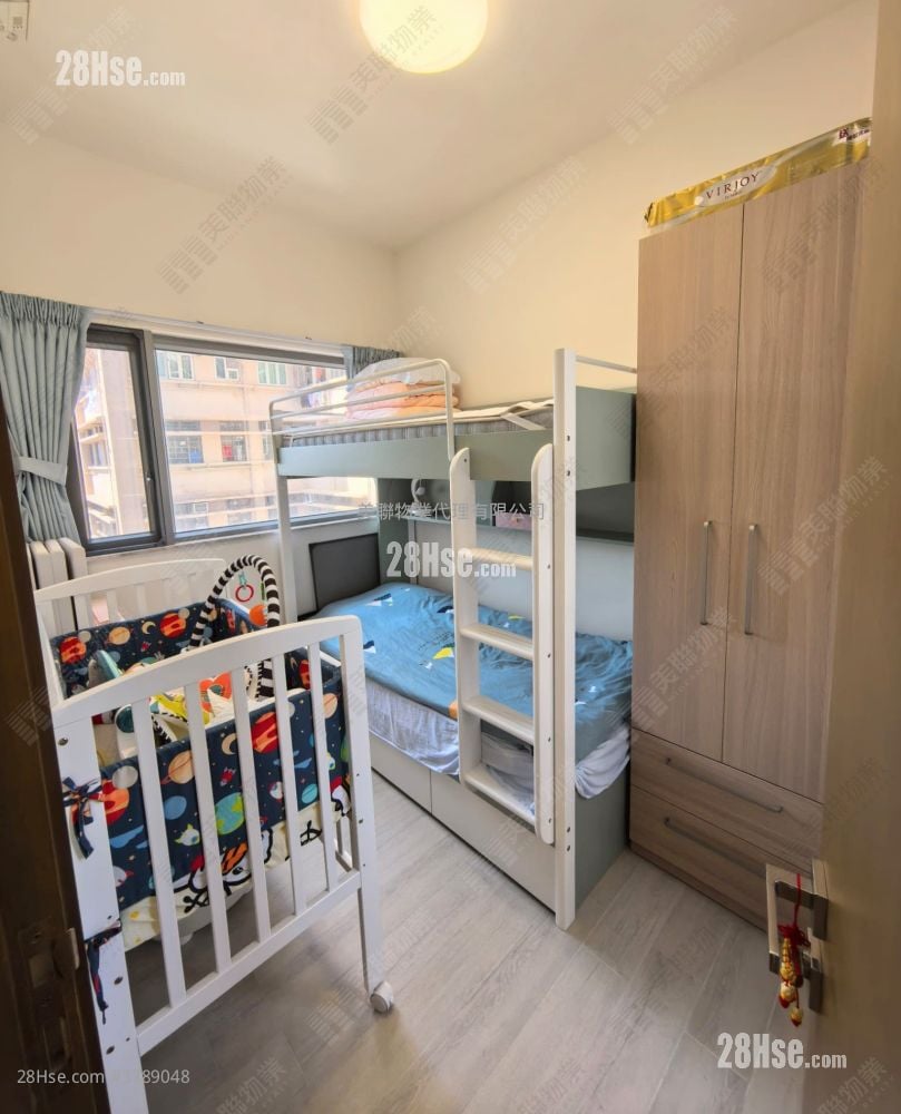 Astoria Crest Sell 2 Bedrooms 455 ft²