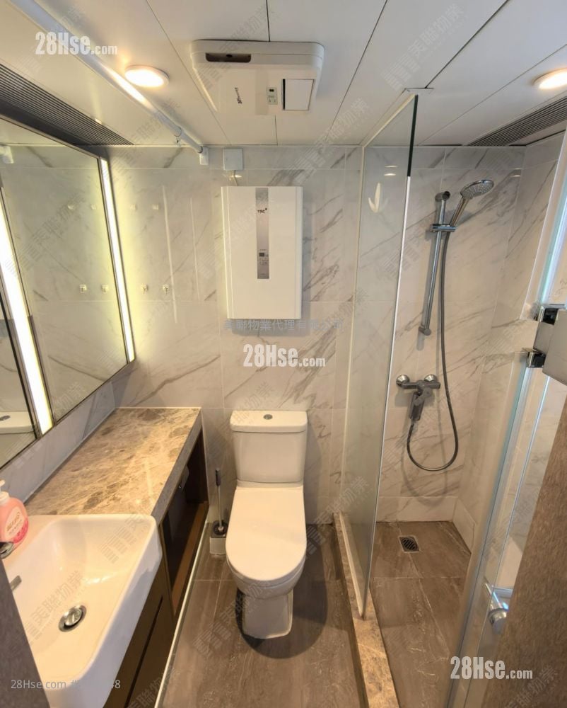 Astoria Crest Sell 2 Bedrooms 455 ft²