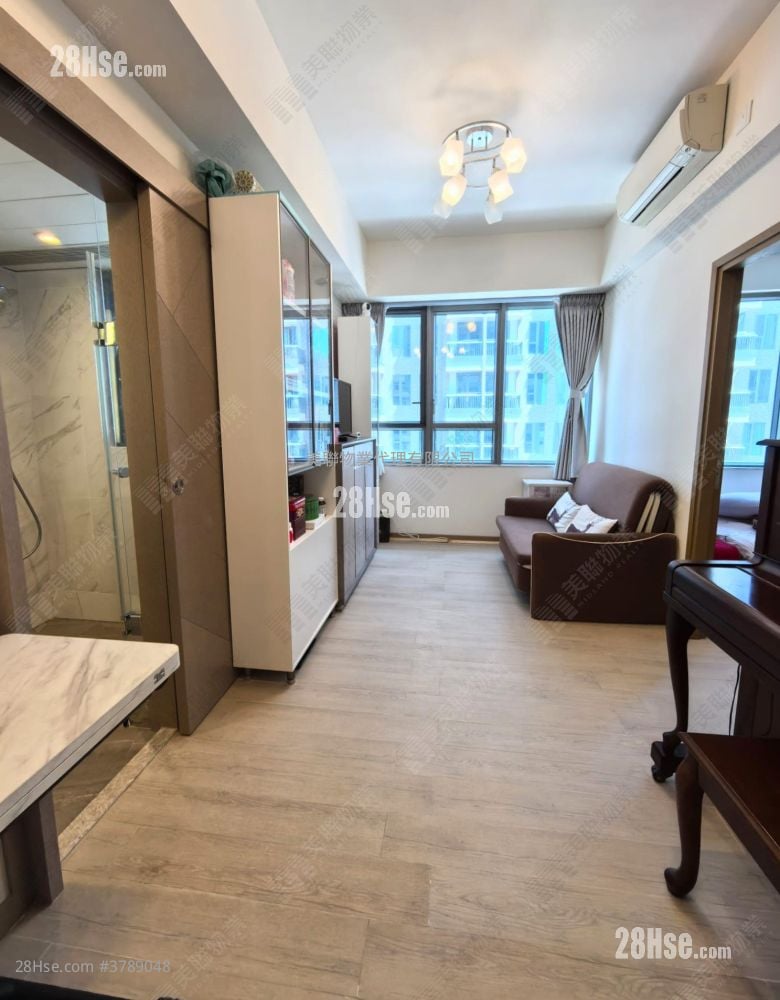 Astoria Crest Sell 2 Bedrooms 455 ft²