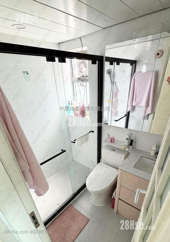 环宇海湾 售盘 3 房 , 2 浴室 758 平方尺