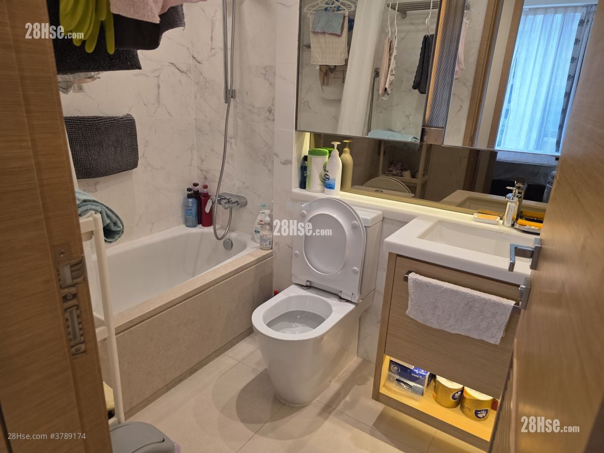 Mantin Heights Rental 2 Bedrooms , 1 Bathroom 609 ft²