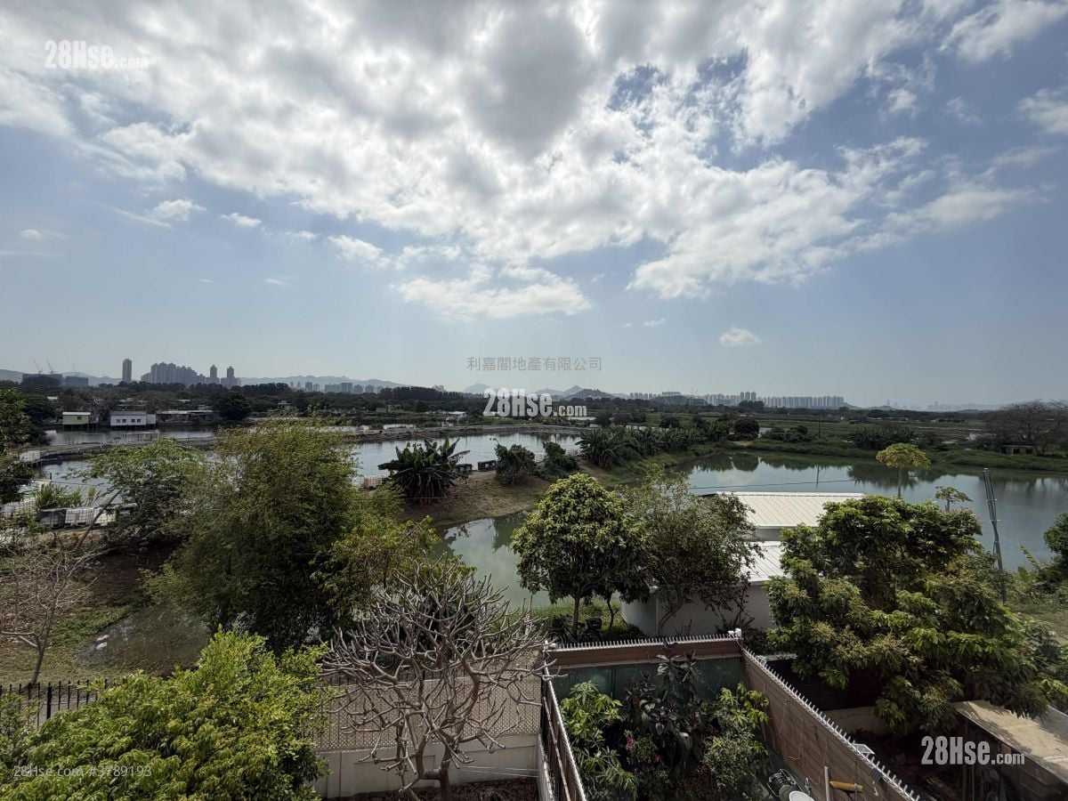 Fairview Park Rental 2 Bathrooms 915 ft²