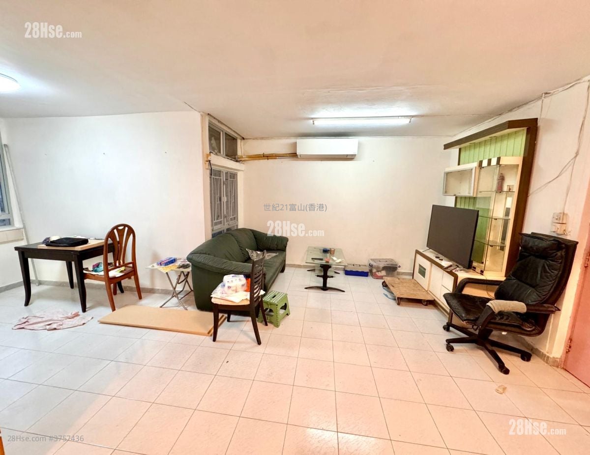 凤德邨 售盘 2 房 , 1 浴室 443 平方尺