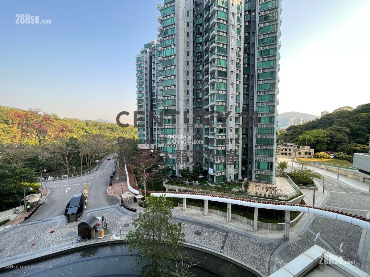 岚山 售盘 3 房 , 3 浴室 932 平方尺