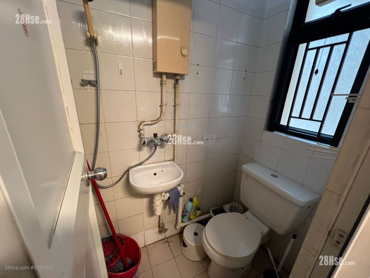 Park Island Sell 3 Bedrooms , 3 Bathrooms 834 ft²