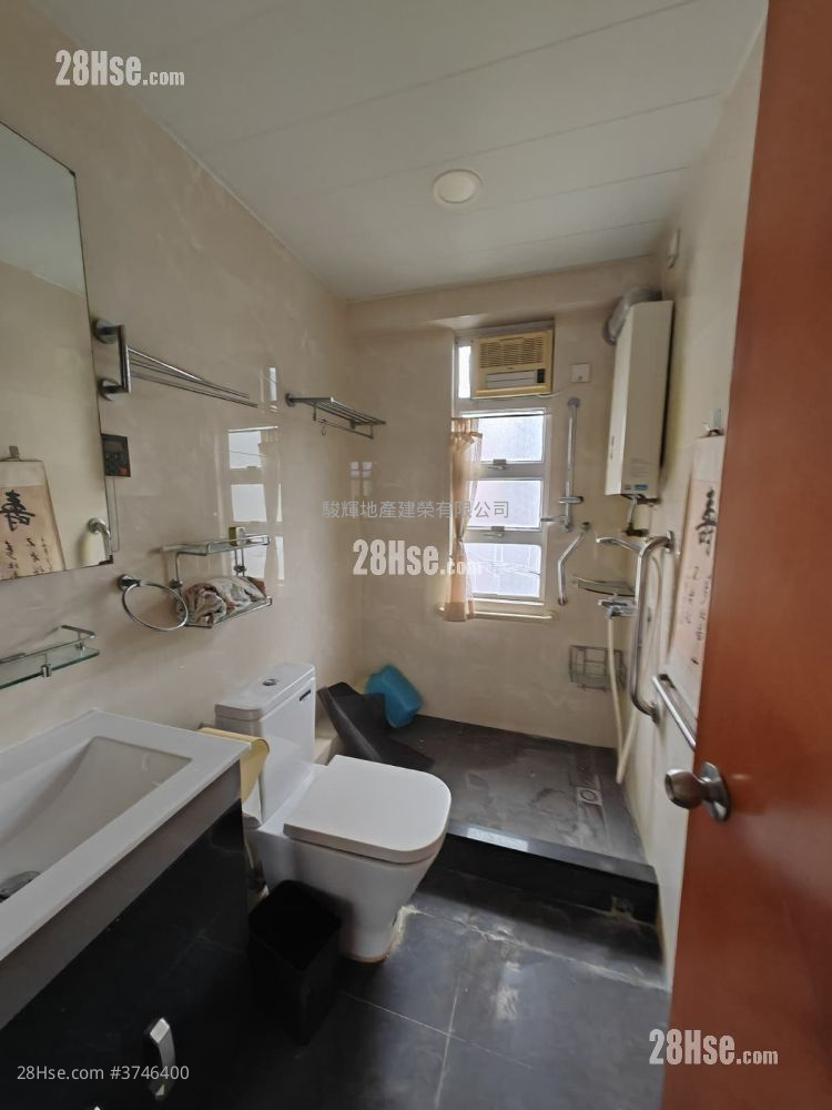 Wing Ying Mansion Sell 3 Bedrooms , 2 Bathrooms 996 ft²