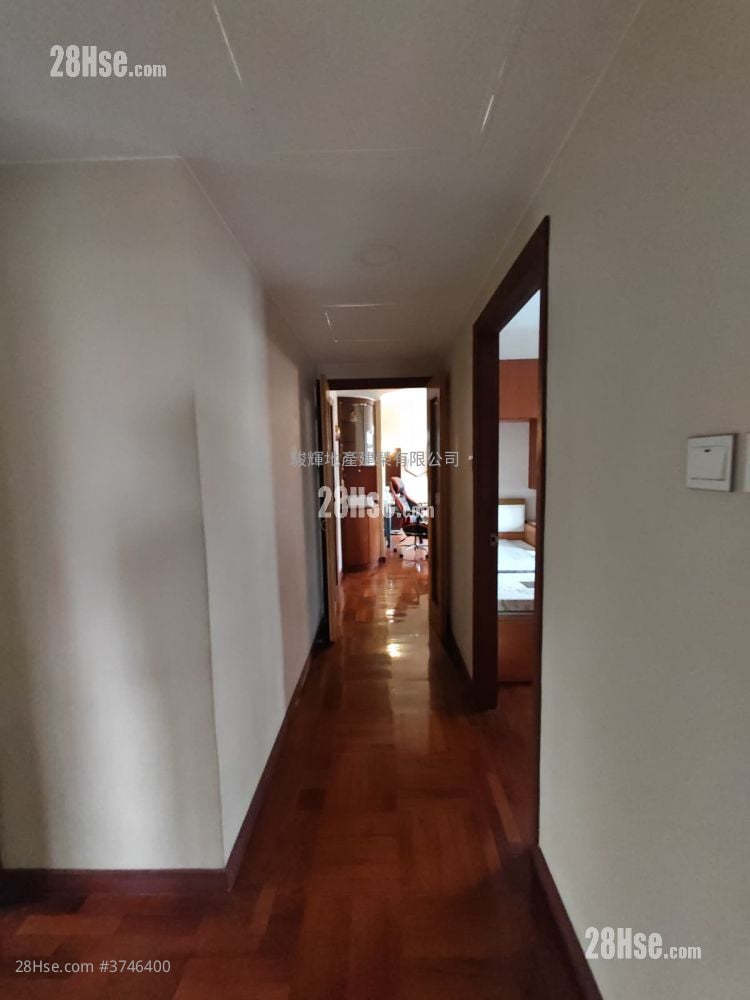 Wing Ying Mansion Sell 3 Bedrooms , 2 Bathrooms 996 ft²