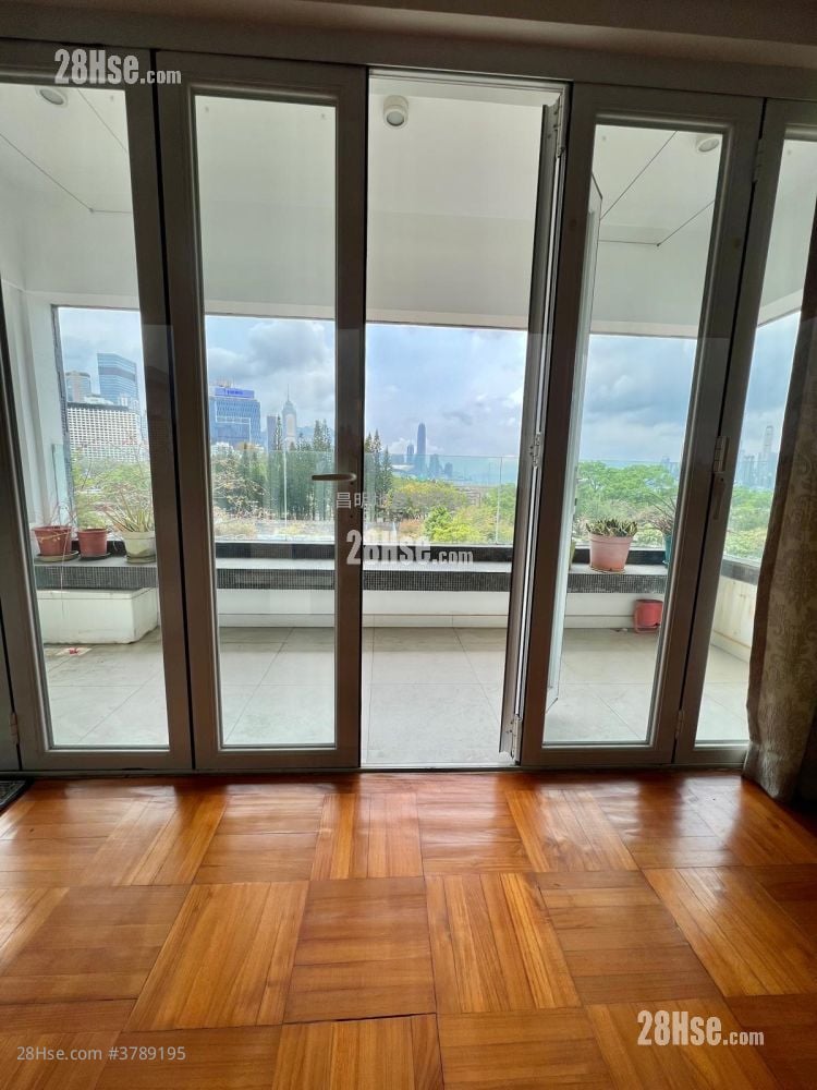 Victoria Court Sell 3 Bedrooms , 3 Bathrooms