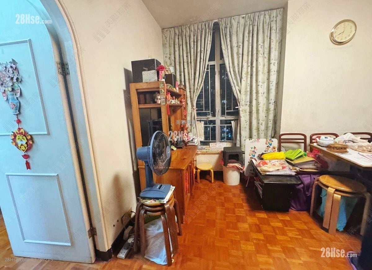 Uptown Plaza Sell 2 Bedrooms 465 ft²