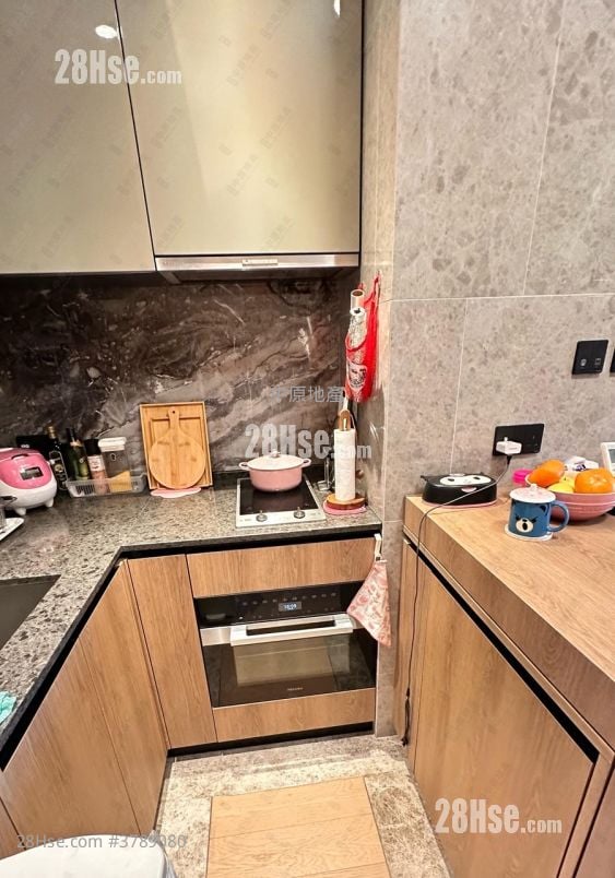 In One Sell 364 ft²