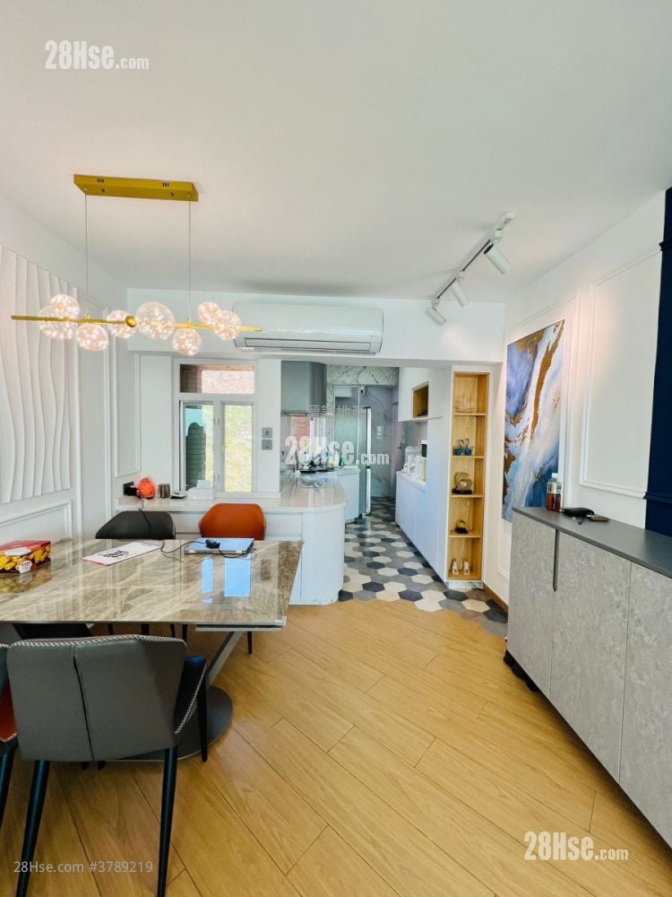 Tsing Yung Terrace Sell 3 Bedrooms , 2 Bathrooms 719 ft²