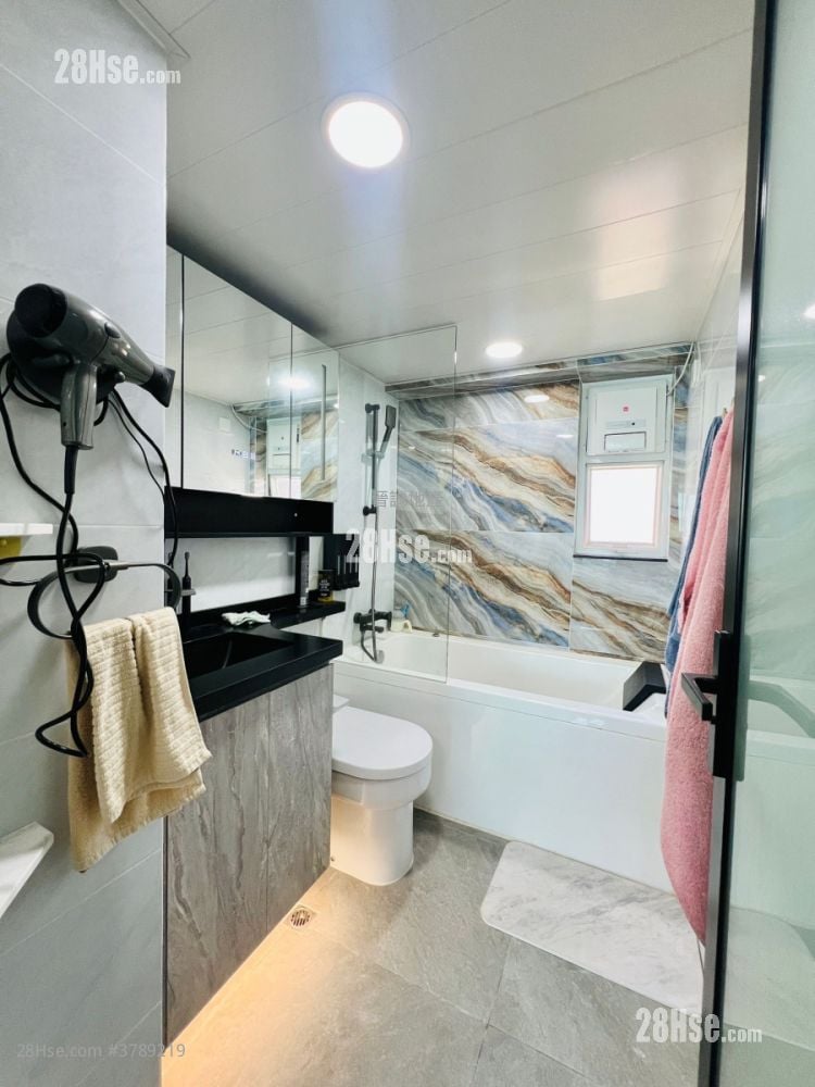 Tsing Yung Terrace Sell 3 Bedrooms , 2 Bathrooms 719 ft²