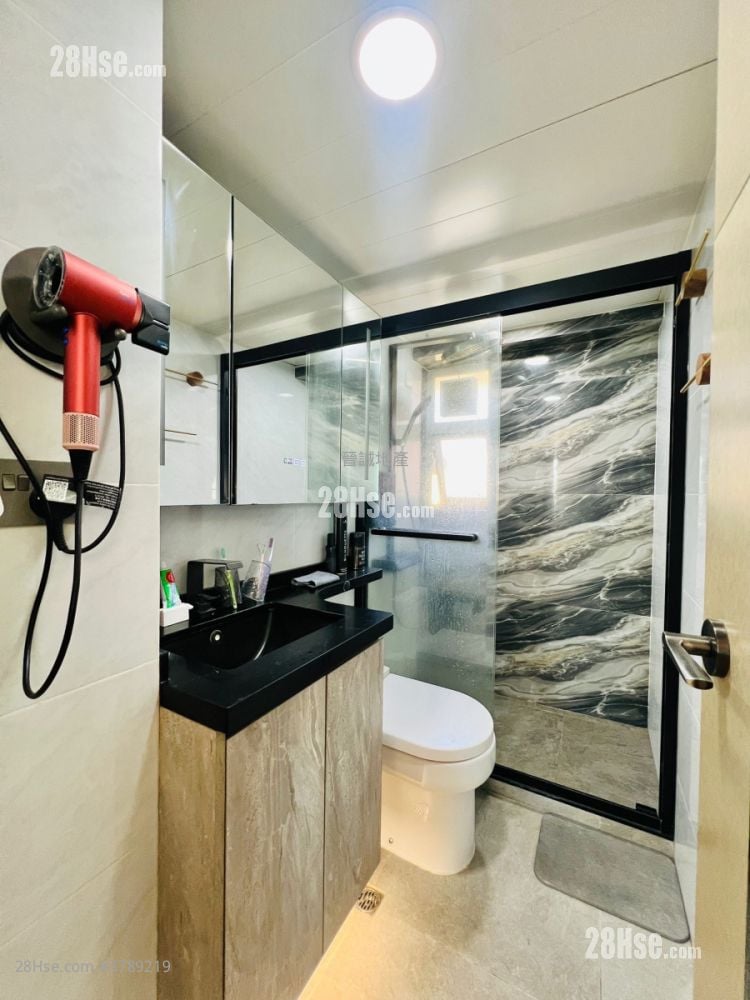 Tsing Yung Terrace Sell 3 Bedrooms , 2 Bathrooms 719 ft²