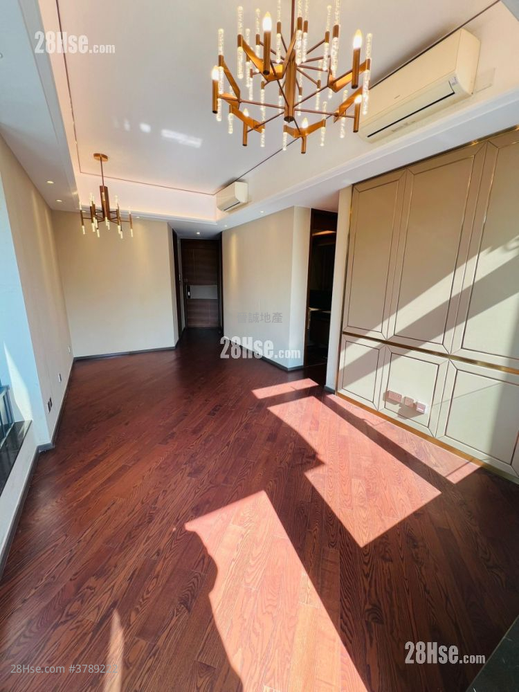 缇岸 售盘 4 房 , 2 浴室 798 平方尺