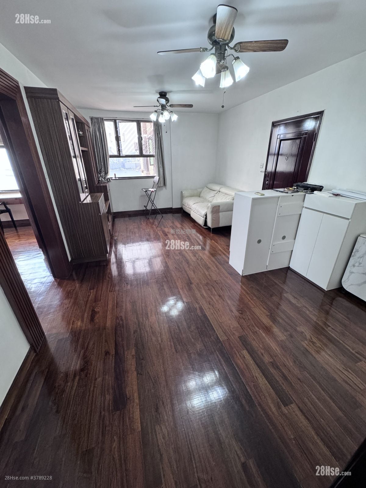 维多利中心 租盘 2 房 , 1 浴室 572 平方尺