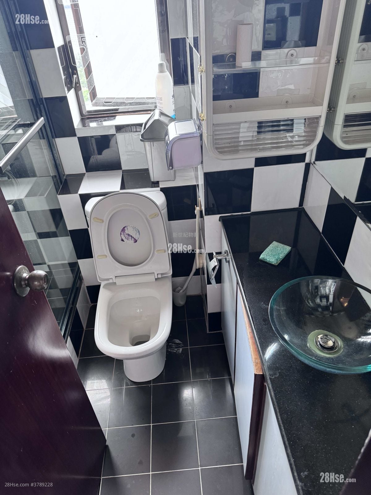 维多利中心 租盘 2 房 , 1 浴室 572 平方尺