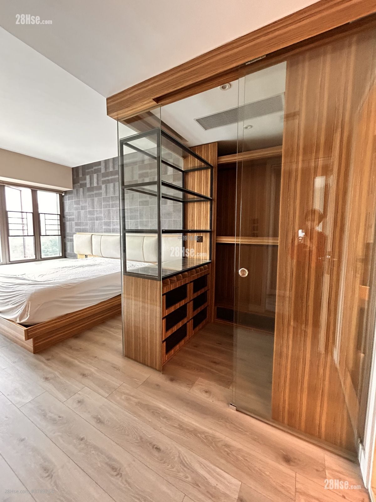 Celestial Heights Sell 3 Bedrooms , 2 Bathrooms 1,746 ft²