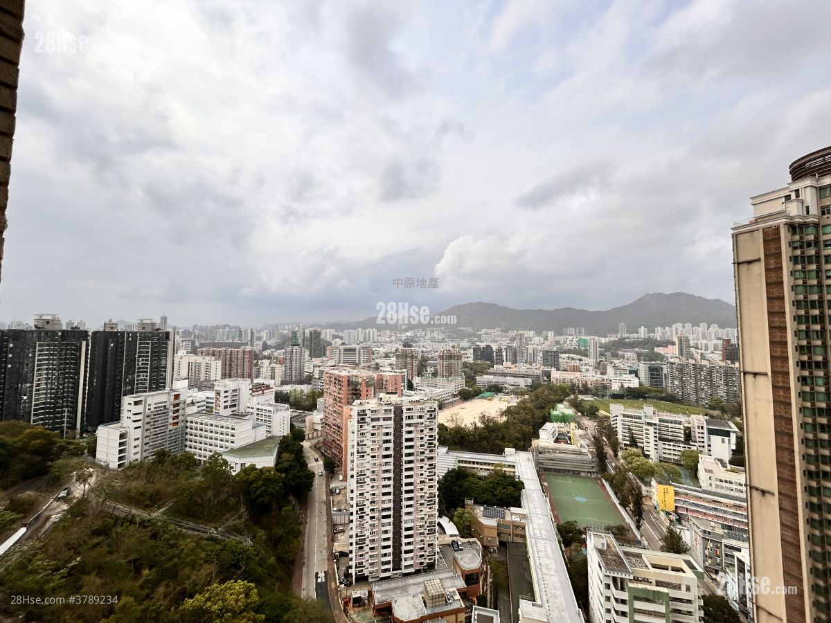 Celestial Heights Sell 3 Bedrooms , 2 Bathrooms 1,746 ft²