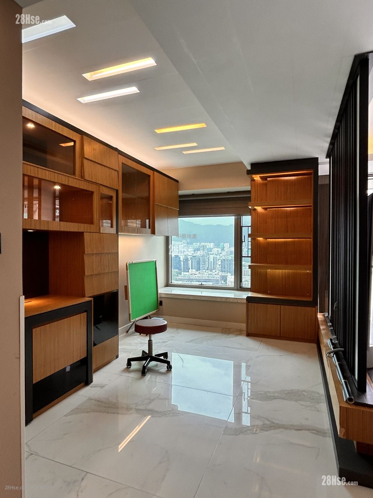 Celestial Heights Sell 3 Bedrooms , 2 Bathrooms 1,746 ft²