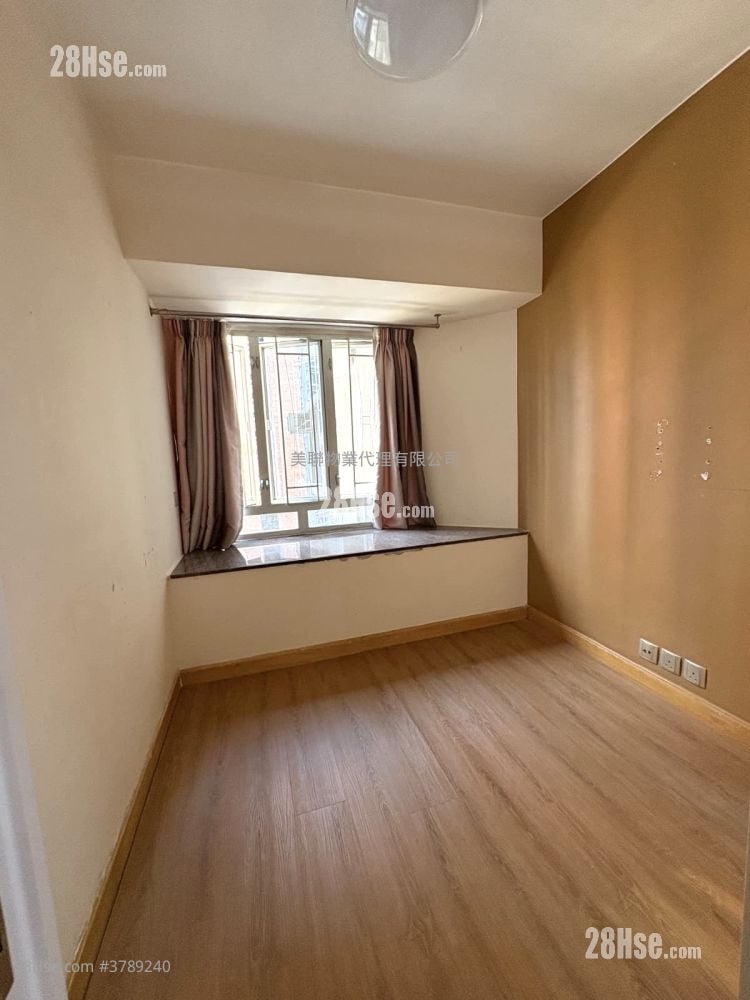 希尔顿中心 售盘 2 房 , 1 浴室 283 平方尺