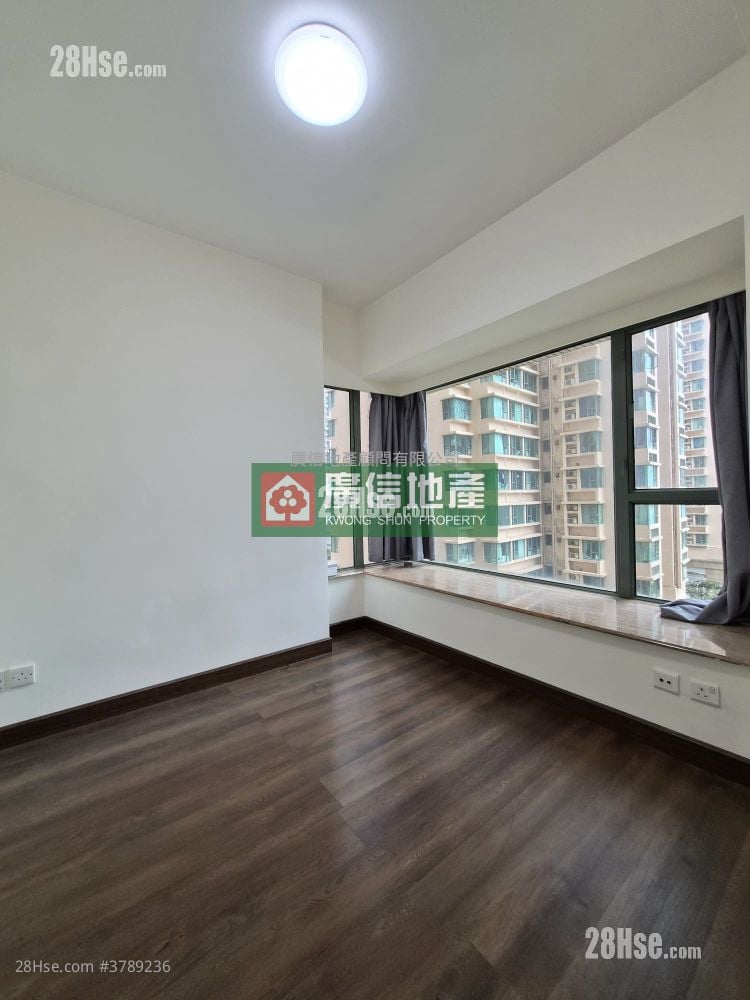 Island Harbourview Rental 2 Bedrooms , 1 Bathroom 459 ft²