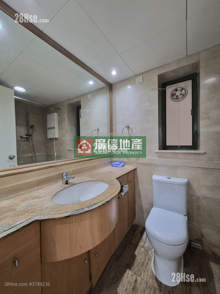 Island Harbourview Rental 2 Bedrooms , 1 Bathroom 459 ft²