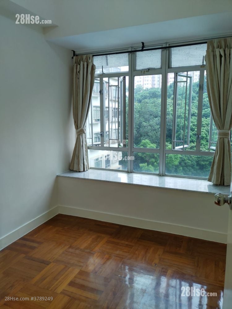 Kam Fung Garden Sell 1 Bathroom 340 ft²