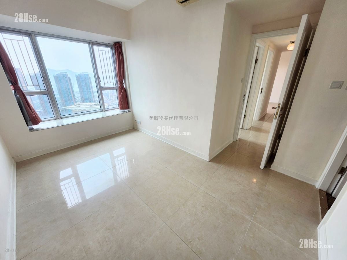 泓景台 售盘 3 房 , 2 浴室 736 平方尺