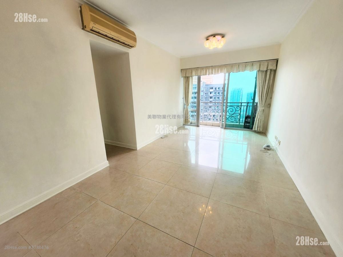 泓景台 售盘 3 房 , 2 浴室 736 平方尺