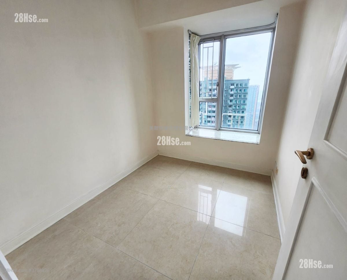 泓景台 售盘 3 房 , 2 浴室 736 平方尺