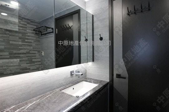 岚山 售盘 3 房 845 平方尺