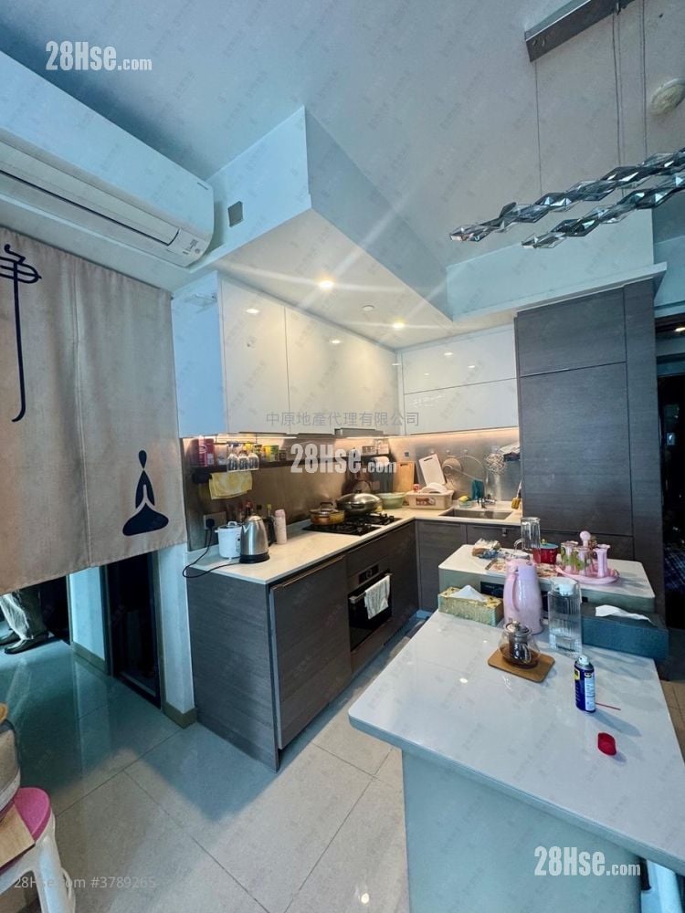 映日湾 售盘 3 房 644 平方尺