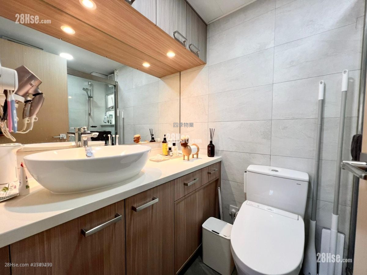 唐楼 售盘 2 房 , 1 浴室 412 平方尺