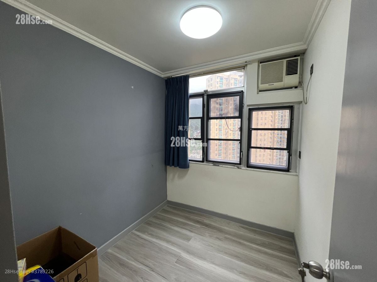 Kwong Lam Court Sell 2 Bedrooms , 1 Bathroom 376 ft²