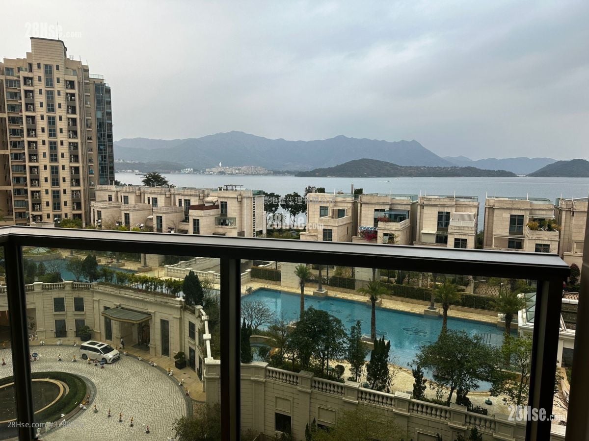 Mayfair By The Sea Rental 3 Bedrooms 1,400 ft²