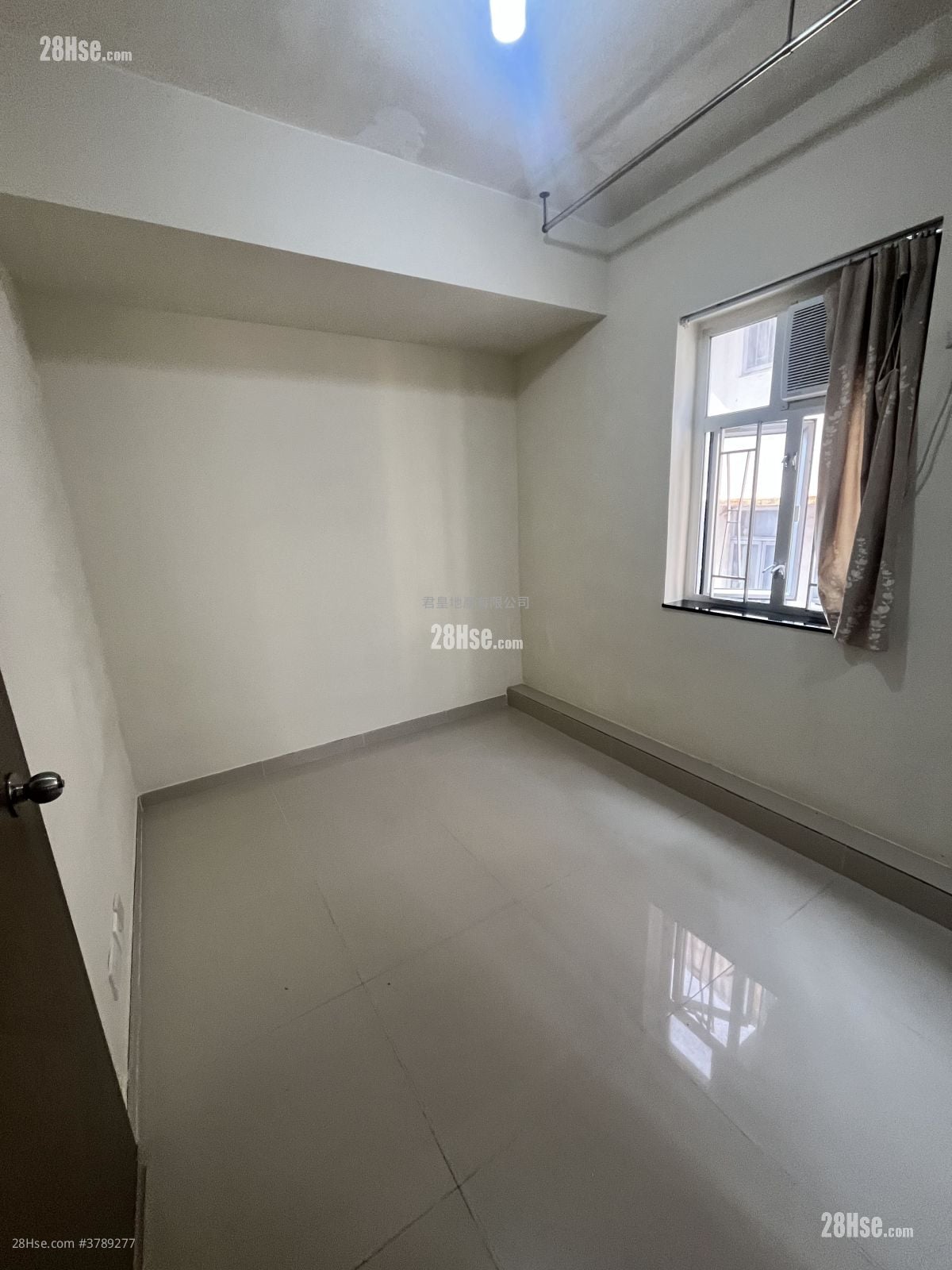 明发大厦 租盘 开放式间隔 , 1 浴室 140 平方尺