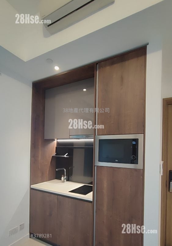 Hyde Park Rental Studio , 1 Bathroom 306 ft²