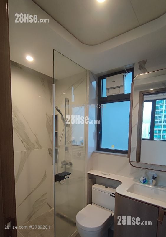 Hyde Park Rental Studio , 1 Bathroom 306 ft²