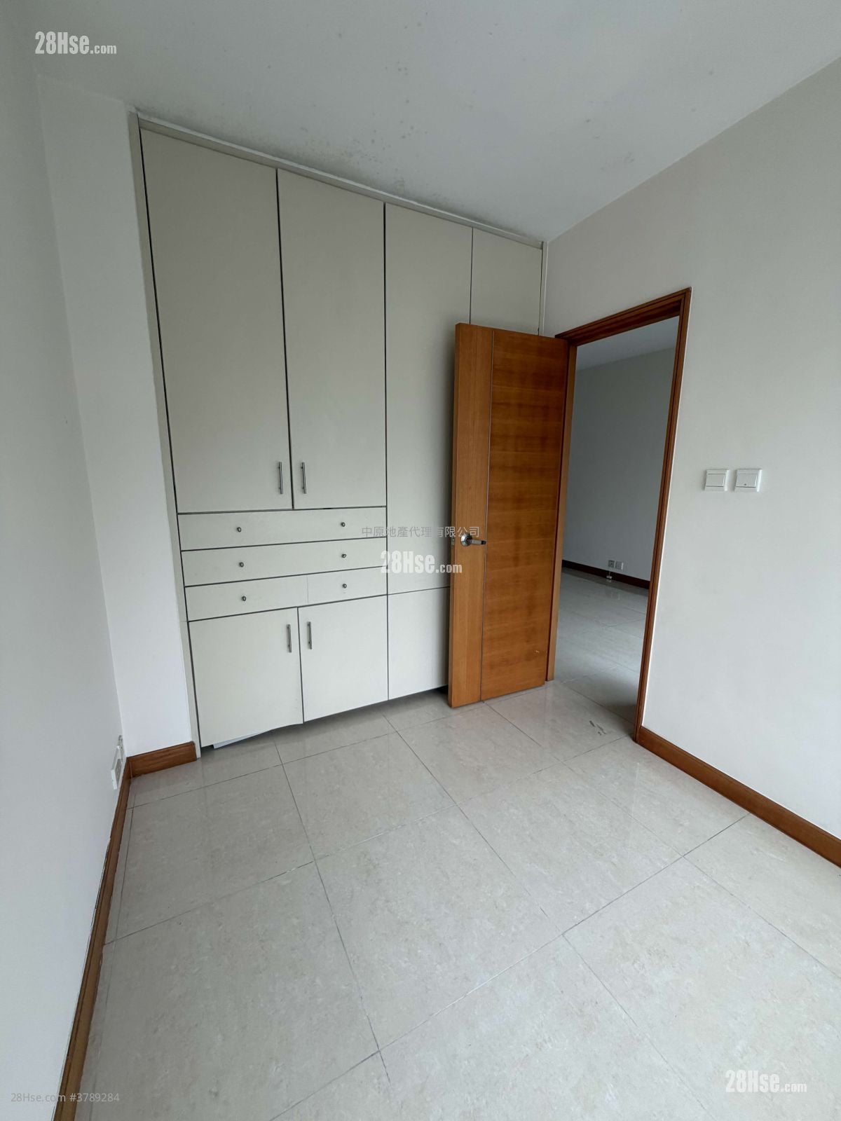 蓝天海岸 售盘 1 房 441 平方尺