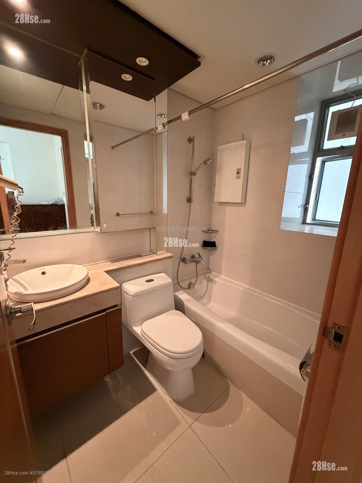 蓝天海岸 售盘 1 房 441 平方尺